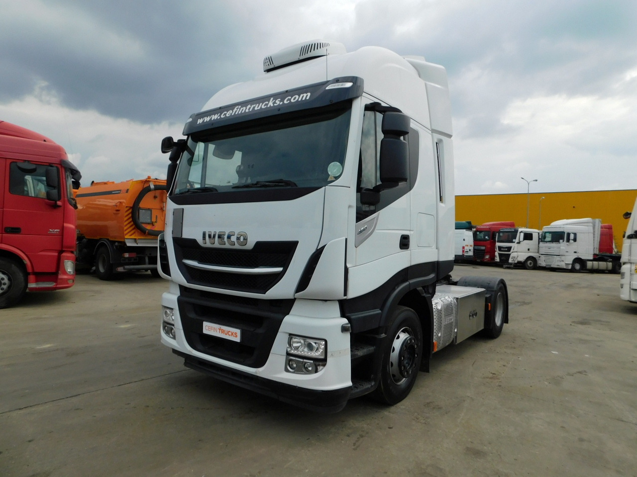 Iveco As440tp - Vilcējs: foto 1 Iveco As440tp - Vilcējs: foto 1