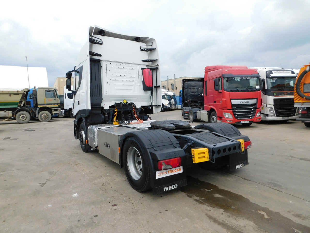 Iveco As440tp - Vilcējs: foto 4 Iveco As440tp - Vilcējs: foto 4