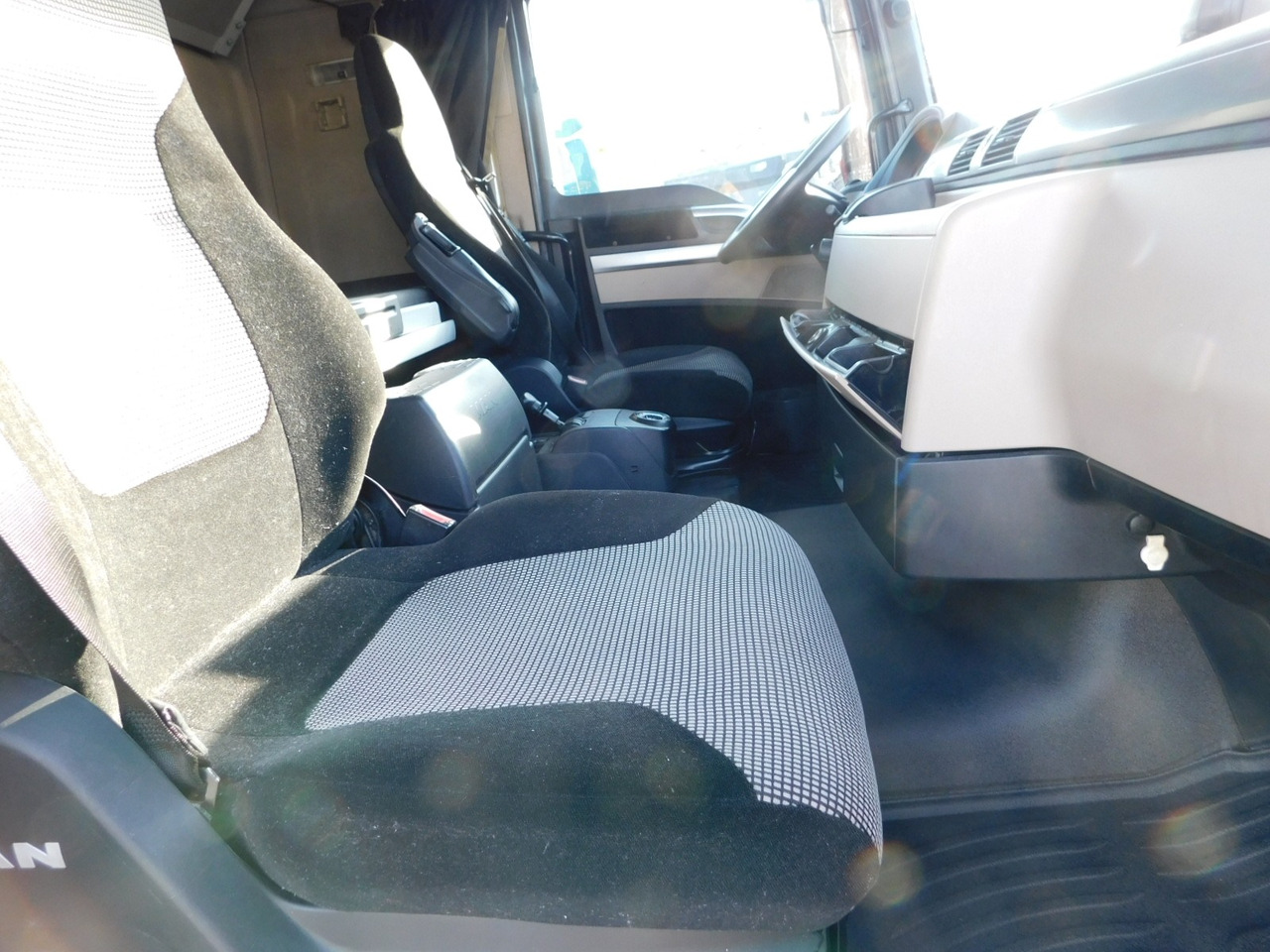 Man Tgx 18460 - Vilcējs: foto 5 Man Tgx 18460 - Vilcējs: foto 5