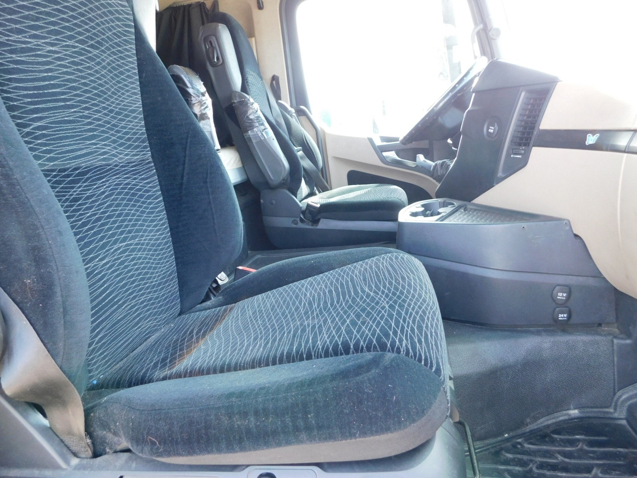 Mercedes Actros 1842 - Vilcējs: foto 5 Mercedes Actros 1842 - Vilcējs: foto 5