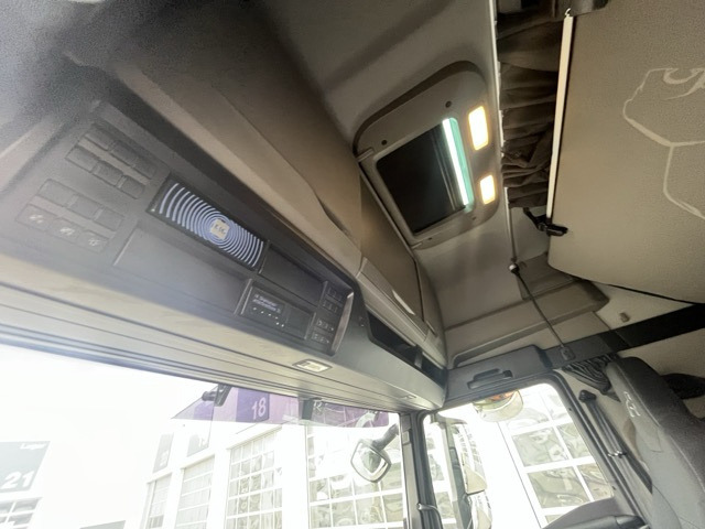 MAN TGX 26.470 6x2-4 LL - alle Achsen neu bereift AHK - Konteineru vedējs/ Kravas automašīna ar noņemamā virsbūve: foto 2 MAN TGX 26.470 6x2-4 LL - alle Achsen neu bereift AHK - Konteineru vedējs/ Kravas automašīna ar noņemamā virsbūve: foto 2