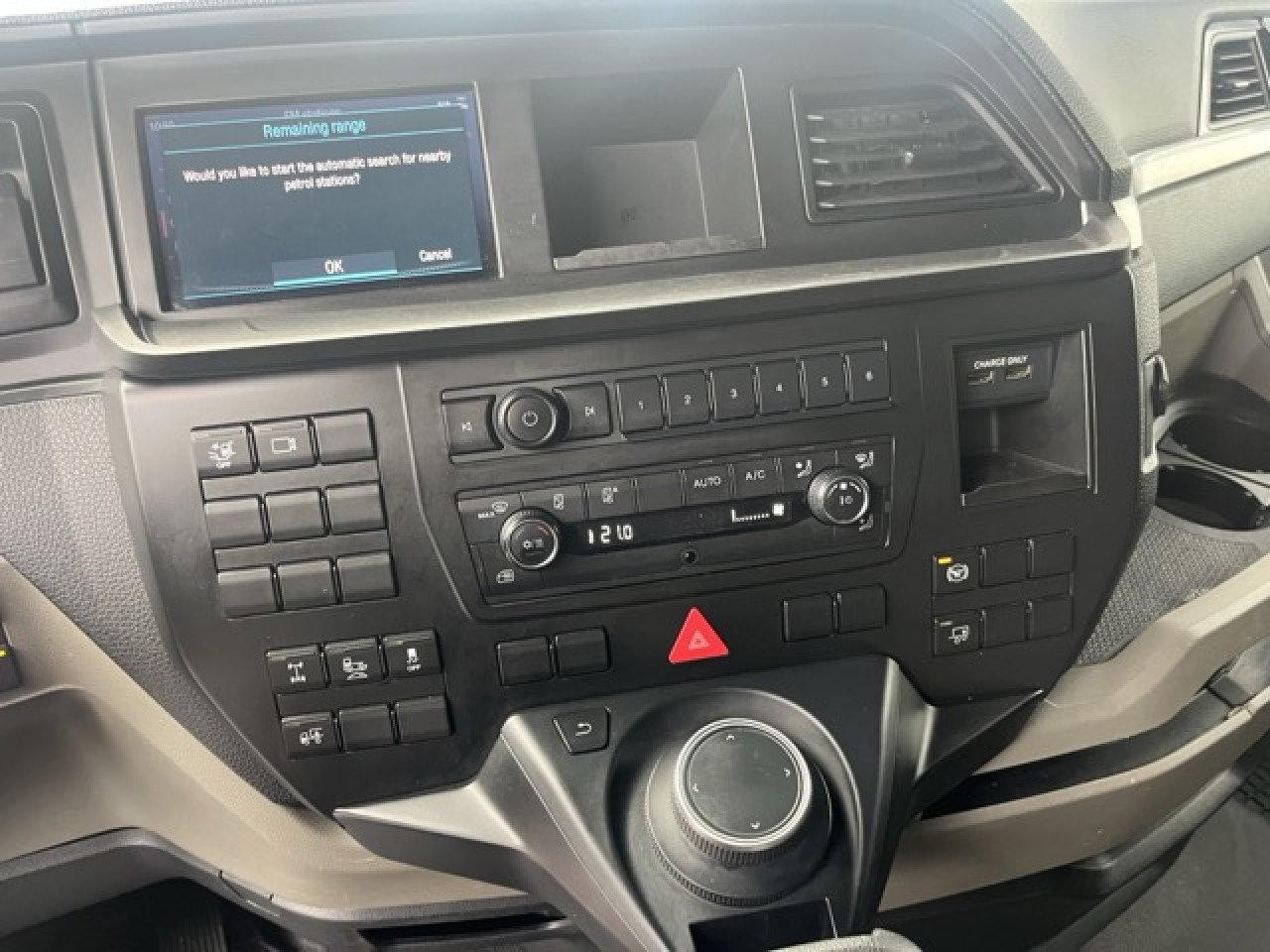 MAN TGX 18.510 4x2 LL SA - Vollgarantie MAN bis 01.27 - Vilcējs: foto 4 MAN TGX 18.510 4x2 LL SA - Vollgarantie MAN bis 01.27 - Vilcējs: foto 4