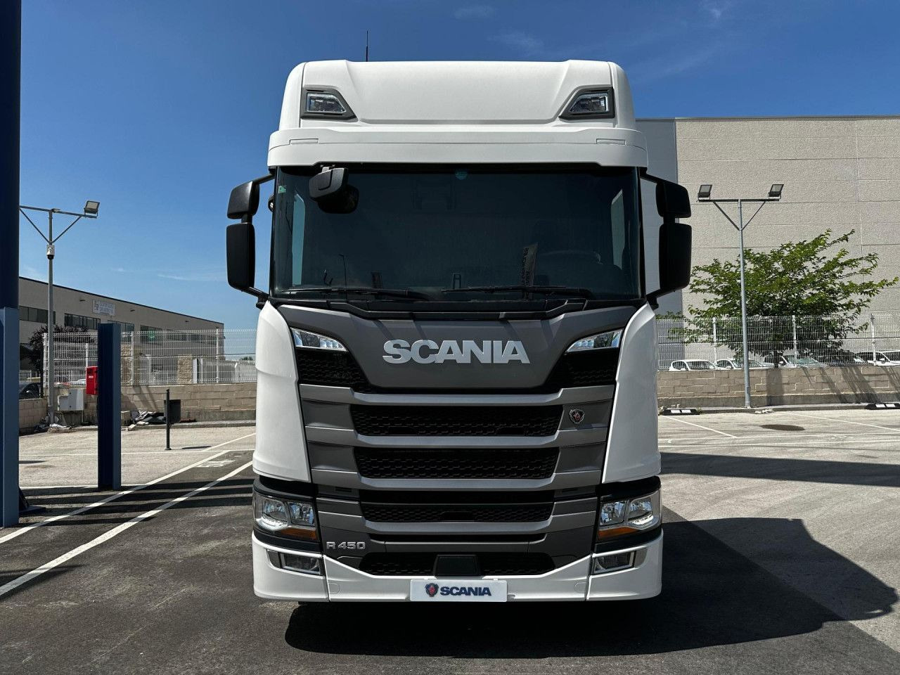 Scania R 450 - Vilcējs: foto 4 Scania R 450 - Vilcējs: foto 4