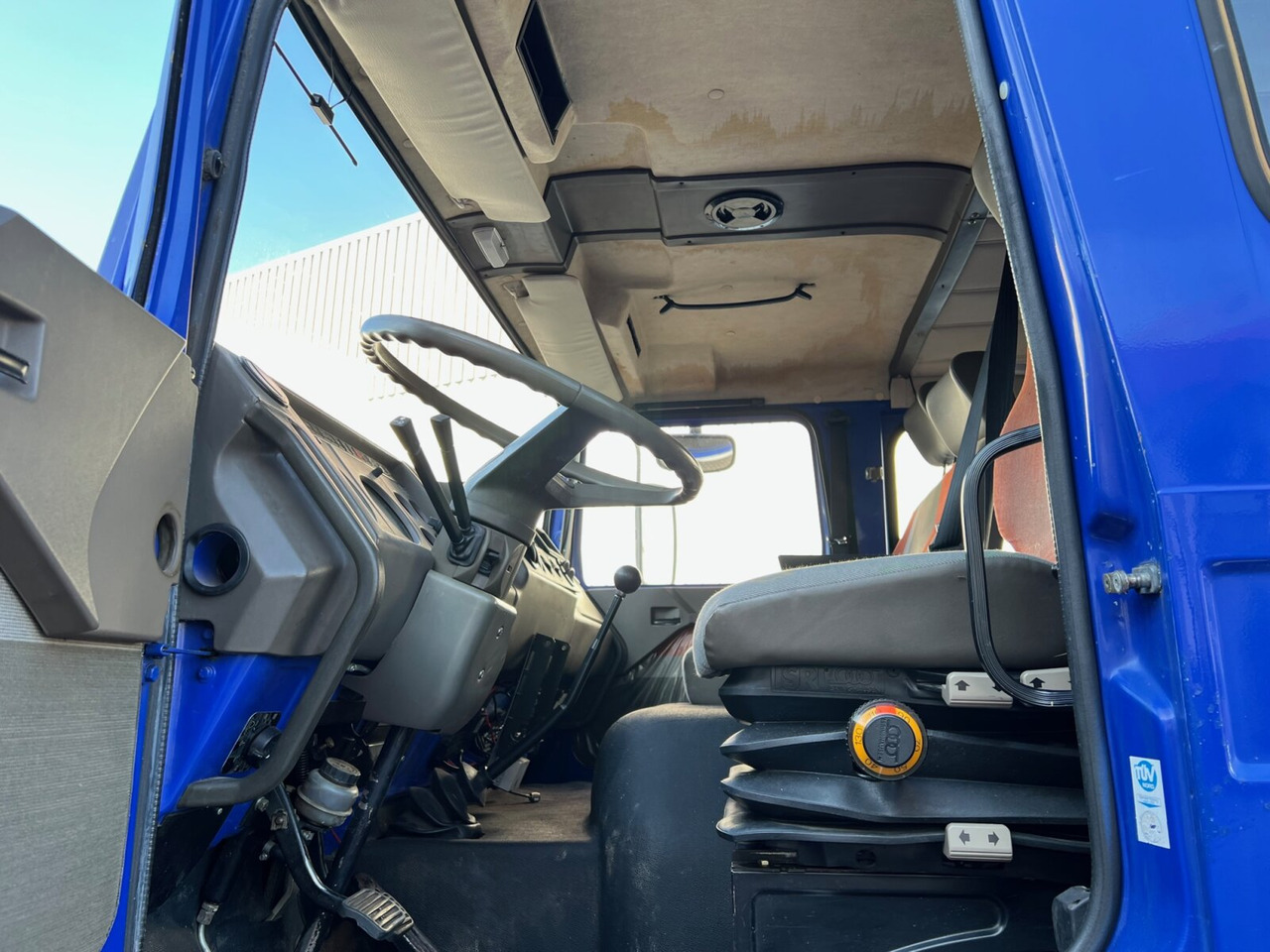 Ugunsdzēsēju mašīna 120-23 AW 4x4 Doka 120-23 AW 4x4 Doka, V8-Motor, Mannschaftswagen 16 Sitze, Seilwinde: foto 14
