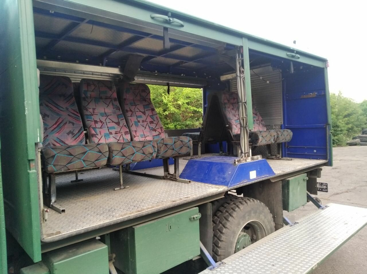 Ugunsdzēsēju mašīna 120-23 AW 4x4 Doka 120-23 AW 4x4 Doka, V8-Motor, Mannschaftswagen 16 Sitze, Seilwinde: foto 13