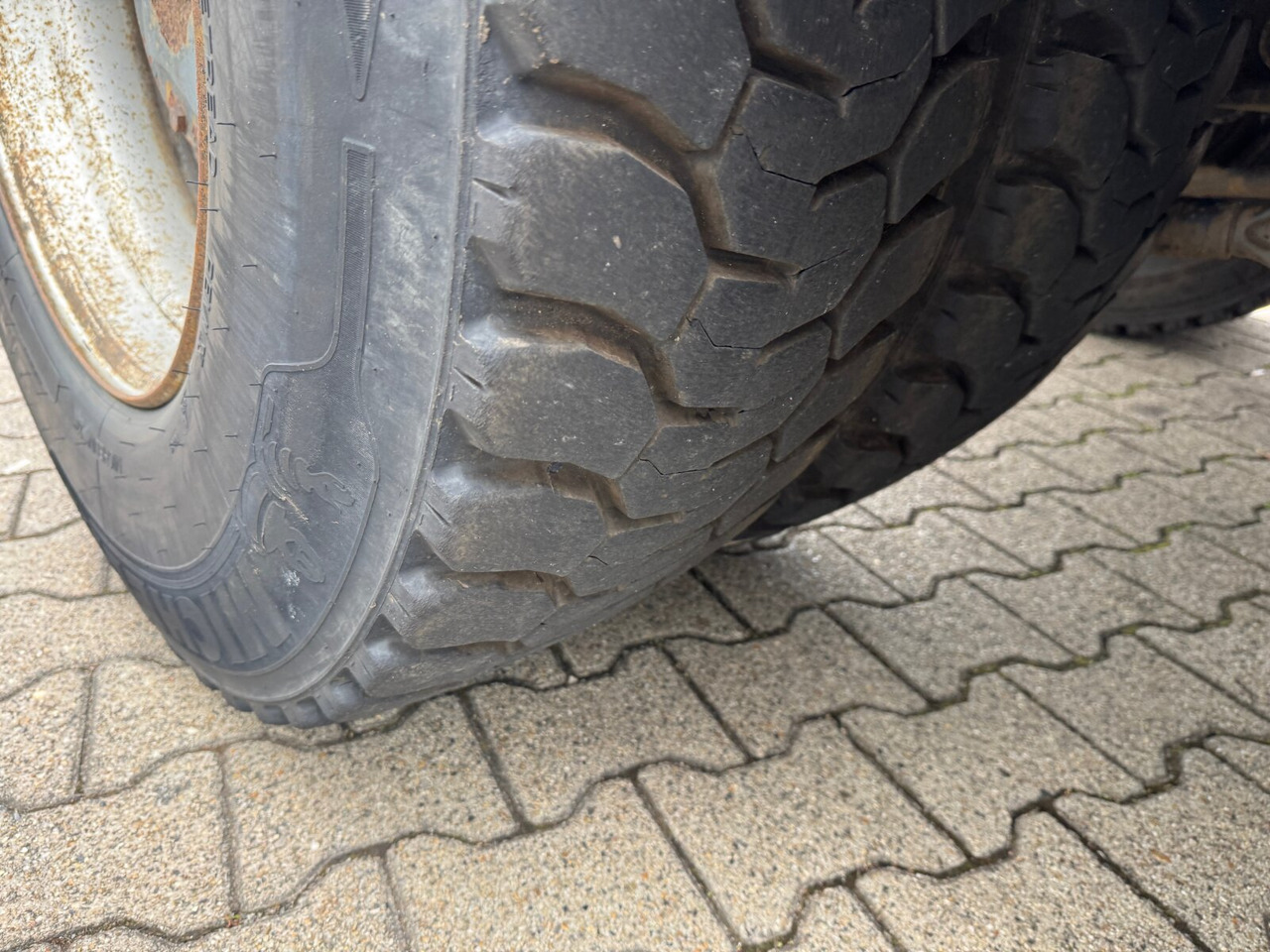 AD260T41 6x4 AD260T41 6x4, EEV - Šasija kravas automašīna: foto 3 AD260T41 6x4 AD260T41 6x4, EEV - Šasija kravas automašīna: foto 3