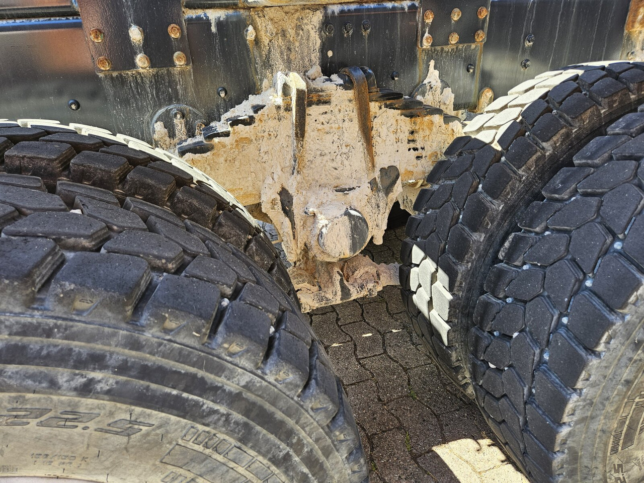 ASTRA HD9 86.50-90 8x6 ASTRA HD9 86.50-90 8x6, Unfallschaden, Cursor 13 - Šasija kravas automašīna: foto 4 ASTRA HD9 86.50-90 8x6 ASTRA HD9 86.50-90 8x6, Unfallschaden, Cursor 13 - Šasija kravas automašīna: foto 4