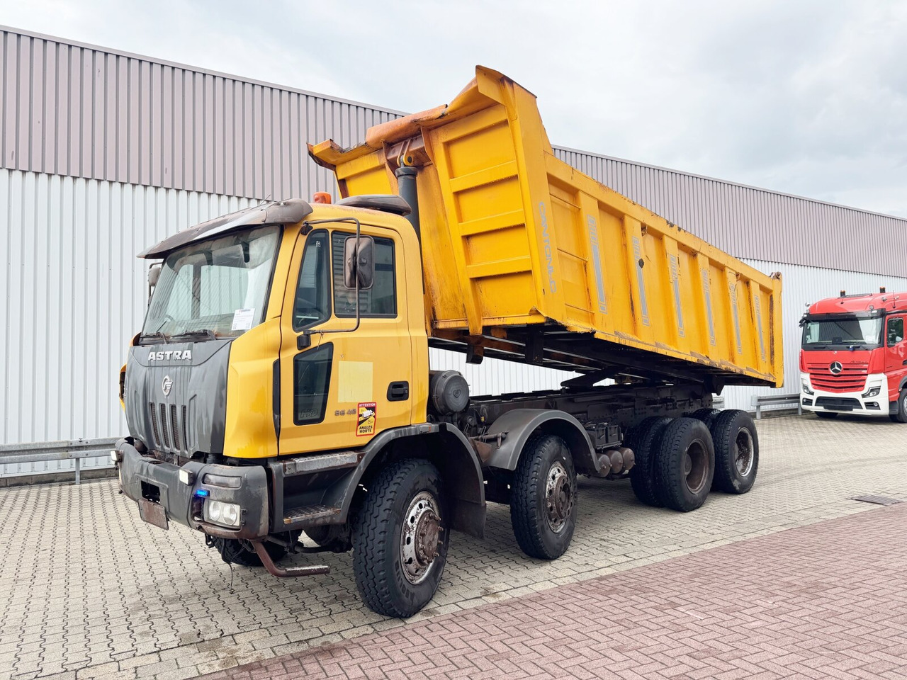 ASTRA HHD8 86.48-80 8x6 ASTRA HHD8 86.48-80 8x6 Mulde ca. 24m³ - Bezceļu pašizgāzējs: foto 1 ASTRA HHD8 86.48-80 8x6 ASTRA HHD8 86.48-80 8x6 Mulde ca. 24m³ - Bezceļu pašizgāzējs: foto 1