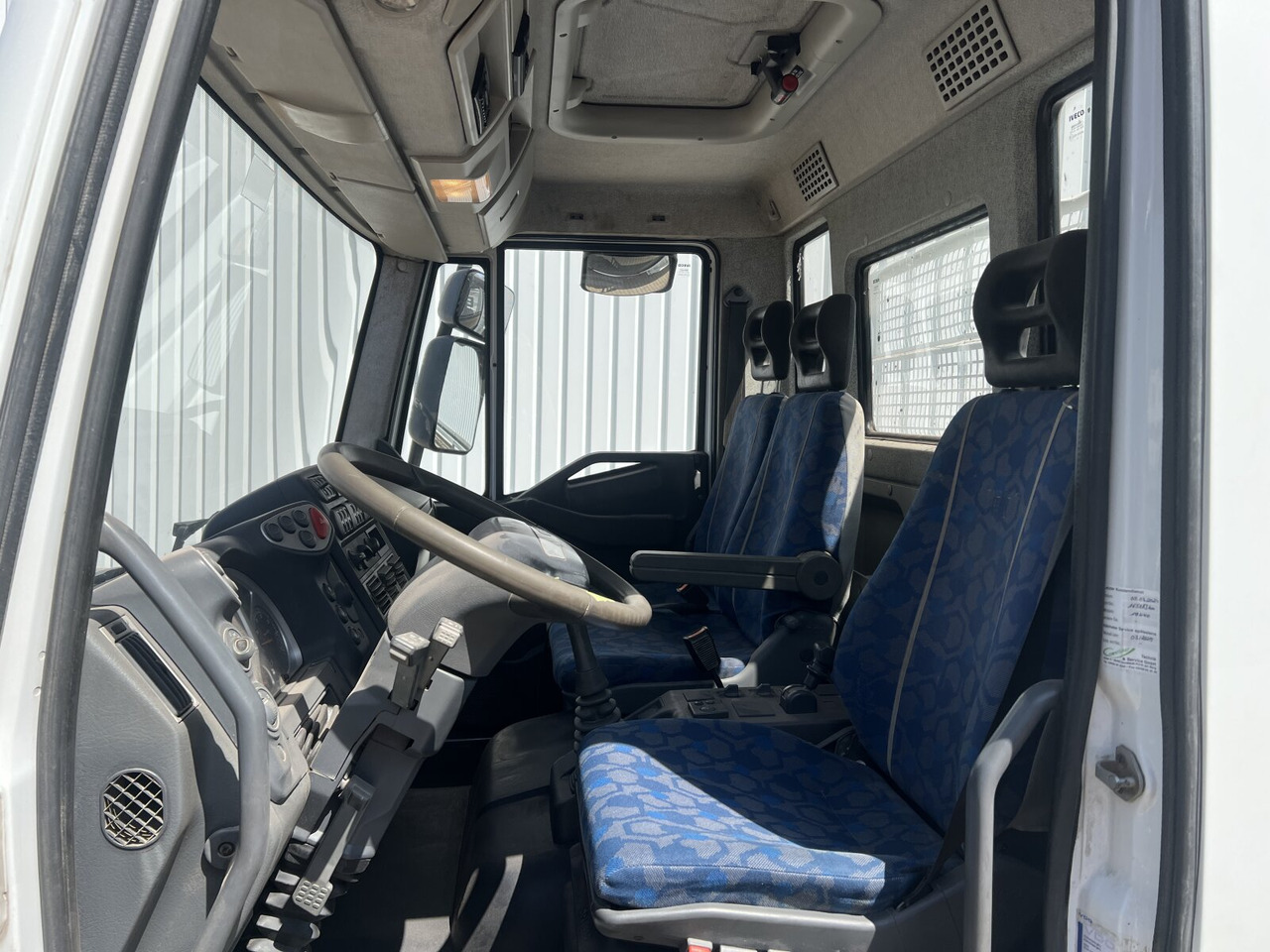 EuroCargo ML80E18K 4x2 EuroCargo ML80E18K 4x2 - Kravas automašīna pašizgāzējs: foto 4 EuroCargo ML80E18K 4x2 EuroCargo ML80E18K 4x2 - Kravas automašīna pašizgāzējs: foto 4