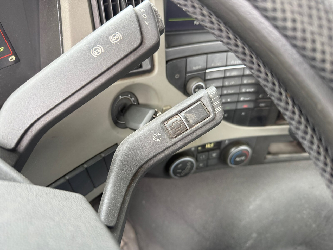 FM 410 6x2 FM 410 6x2, Lenk-/Liftachse - Pacēlājs ar āķi: foto 5 FM 410 6x2 FM 410 6x2, Lenk-/Liftachse - Pacēlājs ar āķi: foto 5