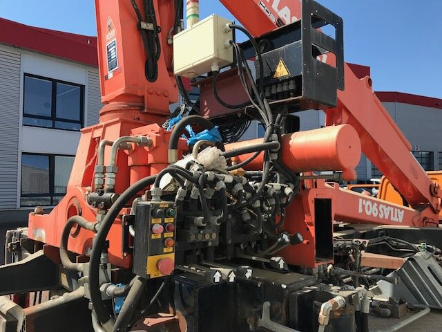 GINAF GINC 3030 GINAF GINC 3030 mit Heckkran Atlas AK 90.1 HDS - Šasija kravas automašīna, Kravas auto ar manipulatoru: foto 4 GINAF GINC 3030 GINAF GINC 3030 mit Heckkran Atlas AK 90.1 HDS - Šasija kravas automašīna, Kravas auto ar manipulatoru: foto 4