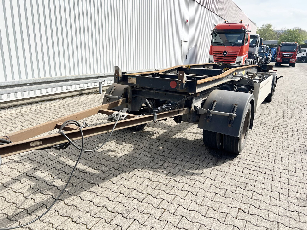 HSA 18.70 L Schlittenabroller HSA 18.70 L Schlittenabroller - Multilift/ Būvgružu konteinera piekabe: foto 5 HSA 18.70 L Schlittenabroller HSA 18.70 L Schlittenabroller - Multilift/ Būvgružu konteinera piekabe: foto 5