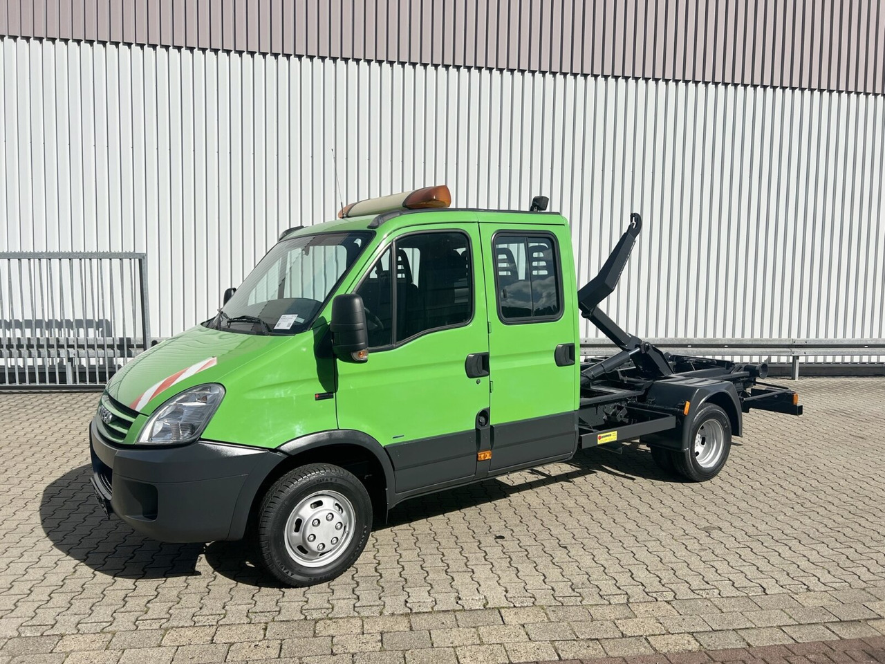 Iveco Daily 45C15D 4x2 Doka Daily 45C15D 4x2 Doka, City-Abroller - Pacēlājs ar āķi, Komercauto: foto 1 Iveco Daily 45C15D 4x2 Doka Daily 45C15D 4x2 Doka, City-Abroller - Pacēlājs ar āķi, Komercauto: foto 1