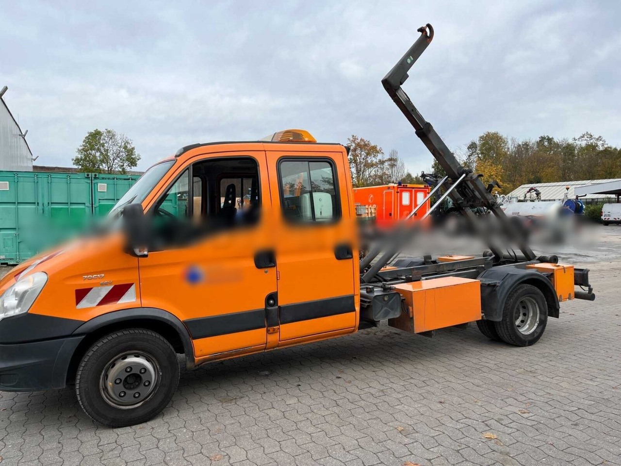 Iveco Daily 70C17 4x2 Doka Daily 70C17 4x2 Doka, EEV, Werkzeugschränke, City-Abroller - Pacēlājs ar āķi: foto 1 Iveco Daily 70C17 4x2 Doka Daily 70C17 4x2 Doka, EEV, Werkzeugschränke, City-Abroller - Pacēlājs ar āķi: foto 1
