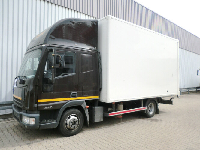 Iveco EuroCargo 75 E 17/4x2 EuroCargo 75 E 17/4x2, 6x VORHANDEN! - Kravas automašīna ar slēgto virsbūvi: foto 1 Iveco EuroCargo 75 E 17/4x2 EuroCargo 75 E 17/4x2, 6x VORHANDEN! - Kravas automašīna ar slēgto virsbūvi: foto 1