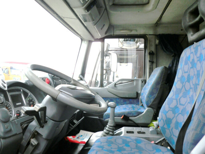 Iveco EuroCargo 75 E 17/4x2 EuroCargo 75 E 17/4x2, 6x VORHANDEN! - Kravas automašīna ar slēgto virsbūvi: foto 3 Iveco EuroCargo 75 E 17/4x2 EuroCargo 75 E 17/4x2, 6x VORHANDEN! - Kravas automašīna ar slēgto virsbūvi: foto 3