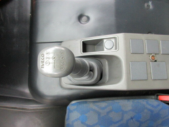 Kravas automašīna ar slēgto virsbūvi Iveco EuroCargo 75 E 17/4x2 EuroCargo 75 E 17/4x2, 6x VORHANDEN!: foto 7