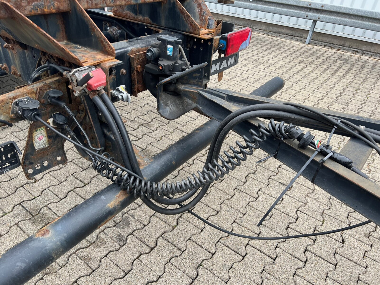 Kögel AWE 18 AWE 18, Ex-Fahrschule - Piekabe šasija: foto 3 Kögel AWE 18 AWE 18, Ex-Fahrschule - Piekabe šasija: foto 3