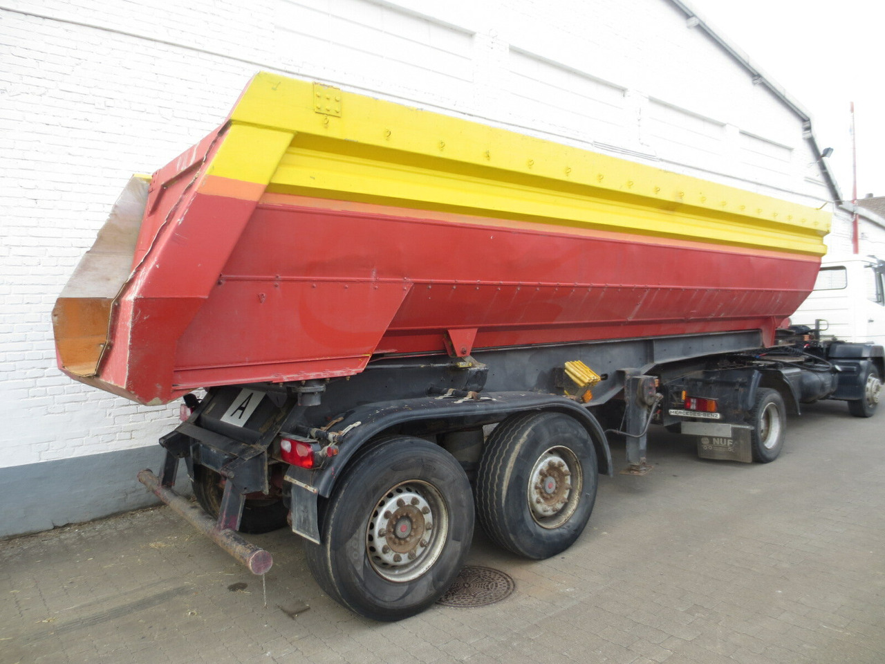 Kögel SKHL 18 SKHL 18 Alu Rundmulde, 24 cbm, Blechboden - Puspiekabe pašizgāzējs: foto 2 Kögel SKHL 18 SKHL 18 Alu Rundmulde, 24 cbm, Blechboden - Puspiekabe pašizgāzējs: foto 2