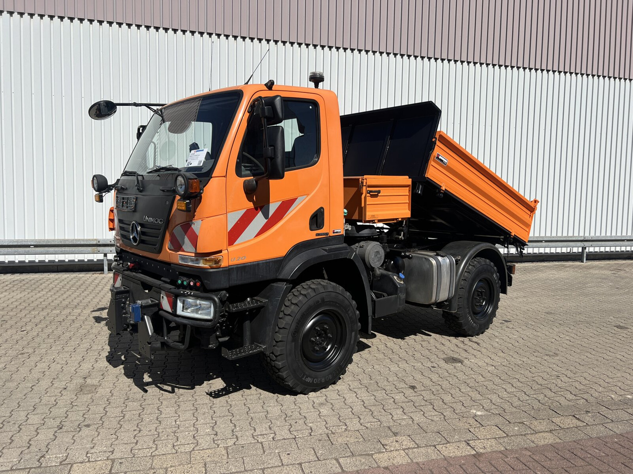 Unimog U 20 U405/70 4x4 U 20 U405/70 4x4, Kipper, Winterdienstplatte - Komercauto: foto 1 Unimog U 20 U405/70 4x4 U 20 U405/70 4x4, Kipper, Winterdienstplatte - Komercauto: foto 1