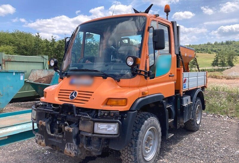 Unimog U300 405/10 4x4 U300 405/10 4x4, Kommunalhydraulik, Frontzapfwelle, Kipper - Komercauto: foto 1 Unimog U300 405/10 4x4 U300 405/10 4x4, Kommunalhydraulik, Frontzapfwelle, Kipper - Komercauto: foto 1