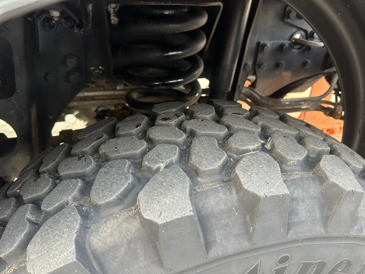 Unimog U300 405/10 4x4 U300 405/10 4x4, Kommunalhydraulik, Frontzapfwelle, Kipper - Komercauto: foto 4 Unimog U300 405/10 4x4 U300 405/10 4x4, Kommunalhydraulik, Frontzapfwelle, Kipper - Komercauto: foto 4