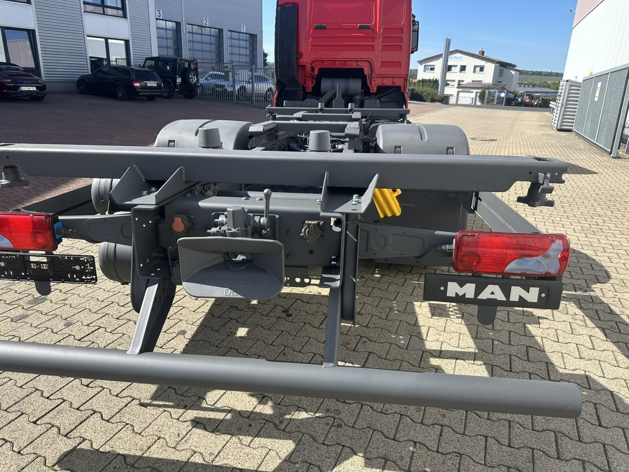 MAN TGX 18.360 4X2 LL TGX 18.360 4X2 LL, Fahrschule - Kravas automašīna: foto 2 MAN TGX 18.360 4X2 LL TGX 18.360 4X2 LL, Fahrschule - Kravas automašīna: foto 2