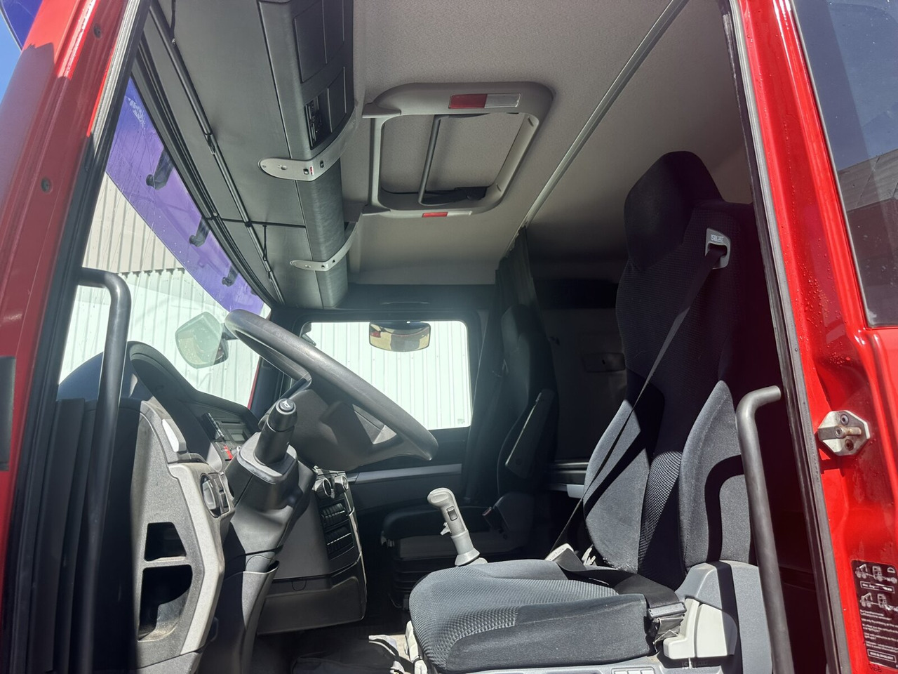 MAN TGX 18.360 4X2 LL TGX 18.360 4X2 LL, Fahrschule - Kravas automašīna: foto 4 MAN TGX 18.360 4X2 LL TGX 18.360 4X2 LL, Fahrschule - Kravas automašīna: foto 4