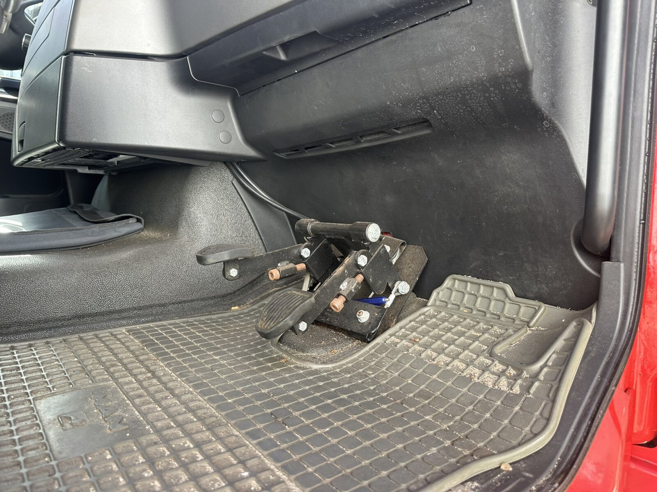 MAN TGX 18.360 4X2 LL TGX 18.360 4X2 LL, Fahrschule - Kravas automašīna: foto 5 MAN TGX 18.360 4X2 LL TGX 18.360 4X2 LL, Fahrschule - Kravas automašīna: foto 5