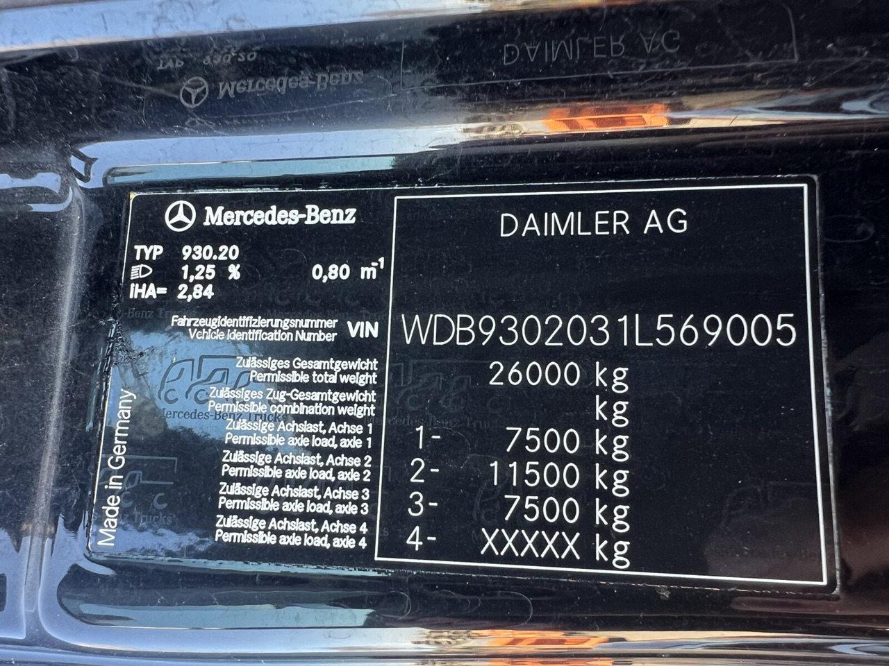 Mercedes-Benz Actros 2541 L 6x2 Actros 2541 L 6x2, Fahrschulausstattung, MegaSpace, Retarder, Liftachse, Traum Zustand - Kravas automašīna: foto 5 Mercedes-Benz Actros 2541 L 6x2 Actros 2541 L 6x2, Fahrschulausstattung, MegaSpace, Retarder, Liftachse, Traum Zustand - Kravas automašīna: foto 5
