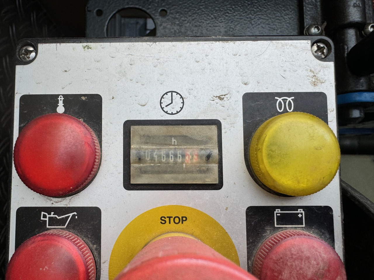 Mercedes-Benz Sprinter 516 KA 4x2 Sprinter 516 KA 4x2, KaRo Hochdruckspüler 150Bar/85l - Kravas automašīna: foto 3 Mercedes-Benz Sprinter 516 KA 4x2 Sprinter 516 KA 4x2, KaRo Hochdruckspüler 150Bar/85l - Kravas automašīna: foto 3