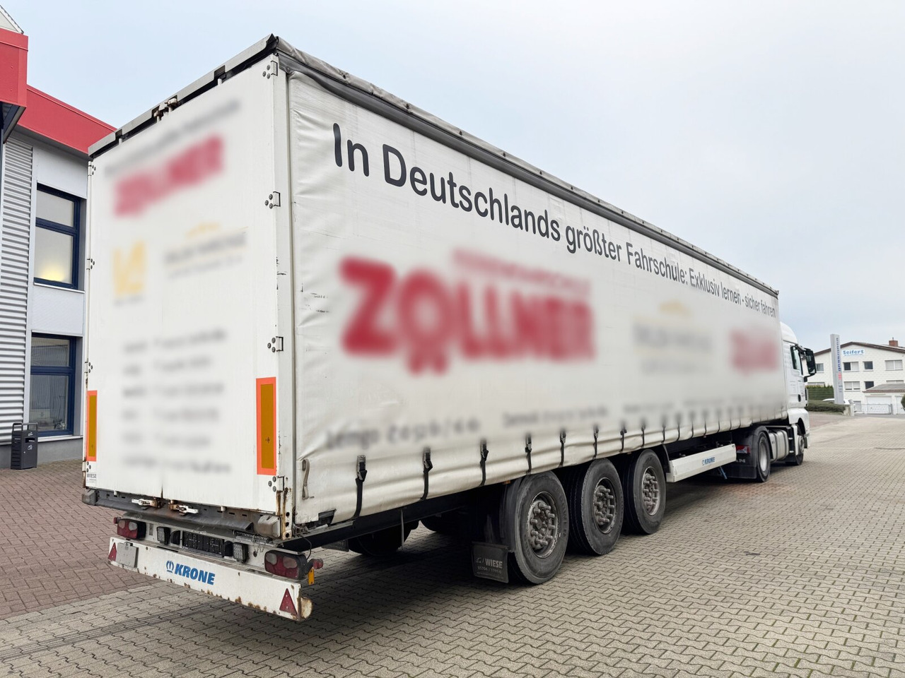 Bortu puspiekabe/ Platforma Krone SDP 27 SDP 27 , Edscha-Verdeck, Ex-Fahrschule: foto 7