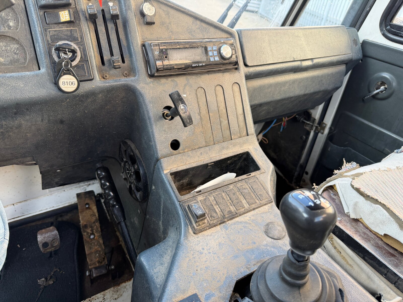 M26 R 4x2 M26 R 4x2, City Tele-Absetzer - Būvgružu konteineru vedējs: foto 4 M26 R 4x2 M26 R 4x2, City Tele-Absetzer - Būvgružu konteineru vedējs: foto 4