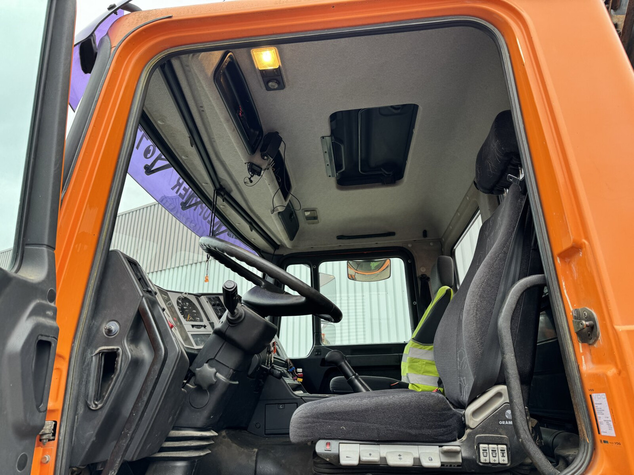 MAN 18.255 MAK 4x4 BB 18.255 MAK 4x4 BB - Šasija kravas automašīna: foto 5 MAN 18.255 MAK 4x4 BB 18.255 MAK 4x4 BB - Šasija kravas automašīna: foto 5