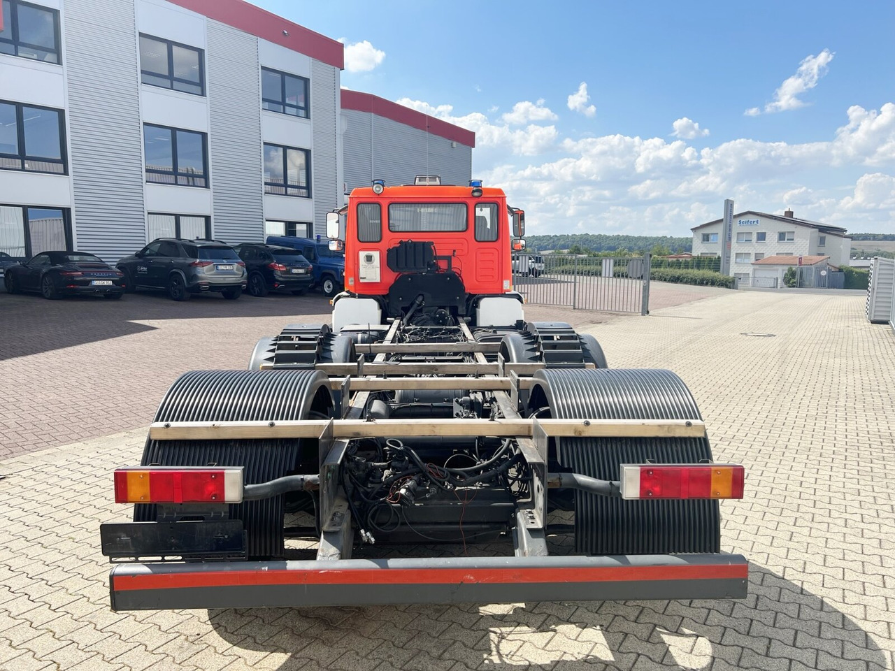 MAN 25/18.284 6x2-4 LL 25/18.284 6x2-4 LL, Retarder, Lenkachse līzingu MAN 25/18.284 6x2-4 LL 25/18.284 6x2-4 LL, Retarder, Lenkachse: foto 10