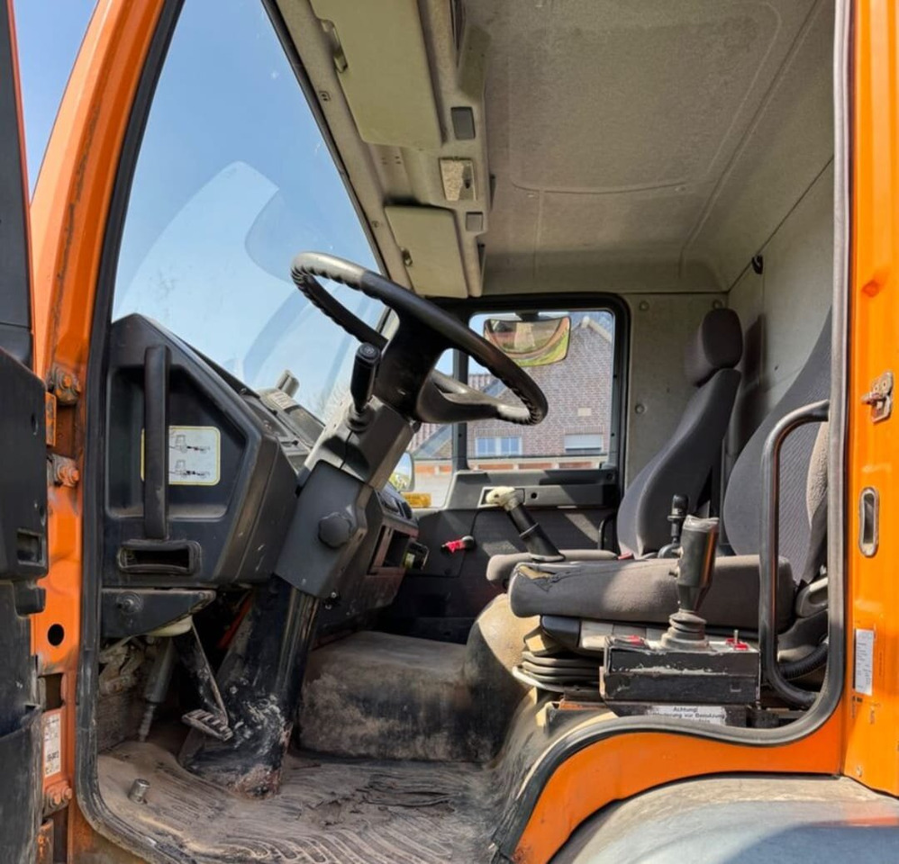 MAN LE 18.280 4x2 LL LE 18.280 4x2 LL, 6-Zylinder, Winterdienstausstattung - Pacēlājs ar āķi: foto 5 MAN LE 18.280 4x2 LL LE 18.280 4x2 LL, 6-Zylinder, Winterdienstausstattung - Pacēlājs ar āķi: foto 5