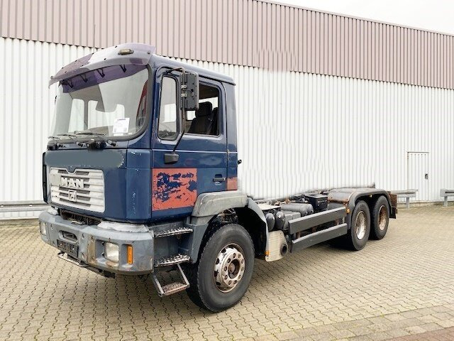 MAN T40 26.364/414 6x4, 6-Zylinder T40 26.364/414 6x4, 6-Zylinder - Šasija kravas automašīna: foto 1 MAN T40 26.364/414 6x4, 6-Zylinder T40 26.364/414 6x4, 6-Zylinder - Šasija kravas automašīna: foto 1