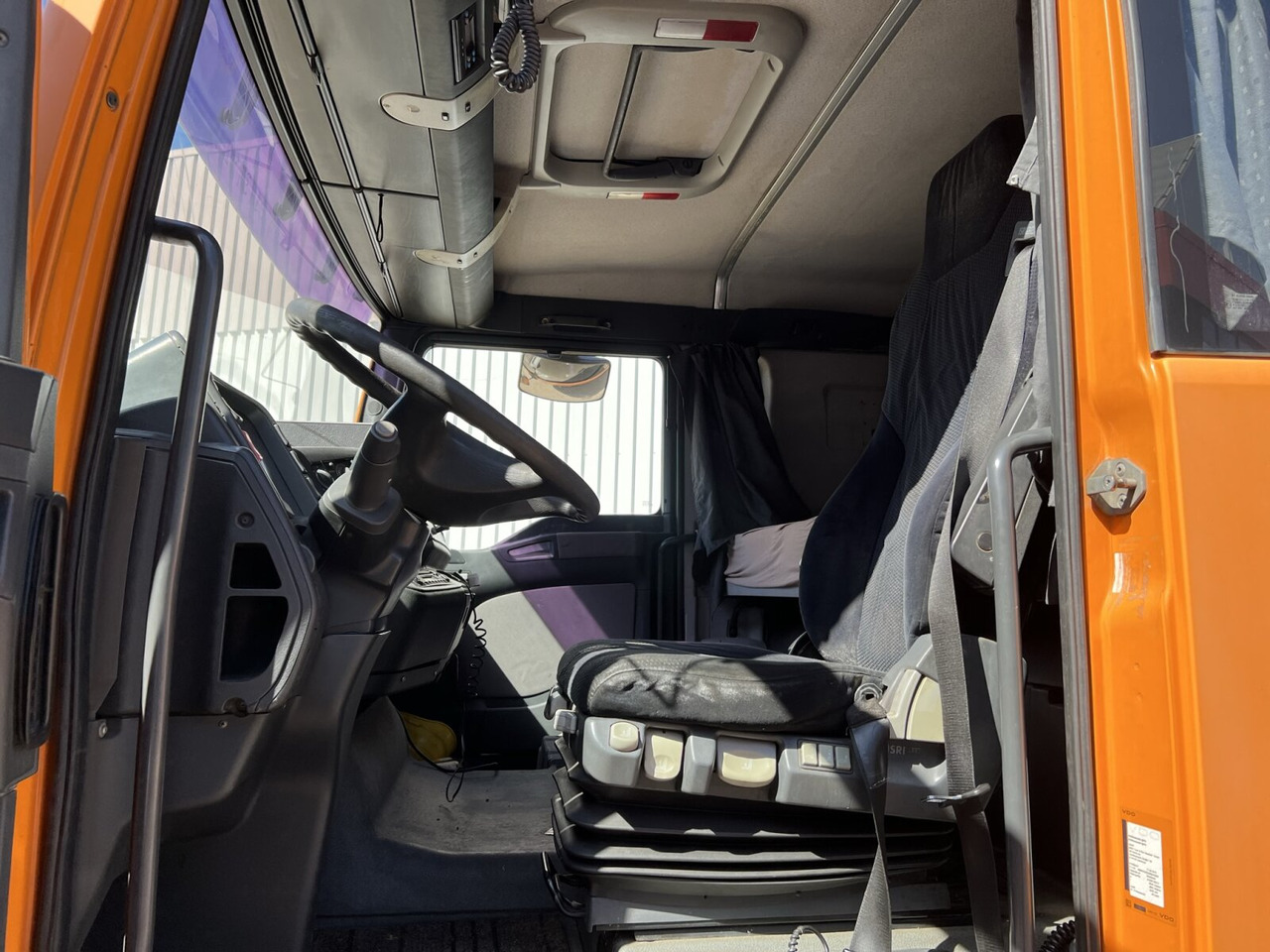 MAN TGA 26.430 6X4 BL TGA 26.430 6X4 BL - Šasija kravas automašīna: foto 3 MAN TGA 26.430 6X4 BL TGA 26.430 6X4 BL - Šasija kravas automašīna: foto 3