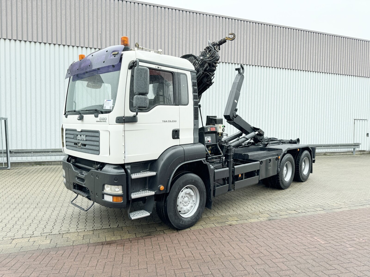 MAN TGA 33.350 6X4 BB TGA 33.350 6X4 BB mit Kran Hiab 166 E-3 HiDuo, Funk līzingu MAN TGA 33.350 6X4 BB TGA 33.350 6X4 BB mit Kran Hiab 166 E-3 HiDuo, Funk: foto 8