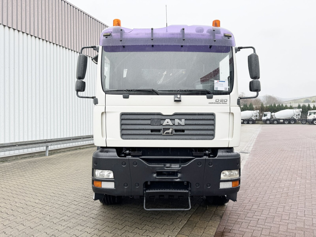 MAN TGA 33.350 6X4 BB TGA 33.350 6X4 BB mit Kran Hiab 166 E-3 HiDuo, Funk līzingu MAN TGA 33.350 6X4 BB TGA 33.350 6X4 BB mit Kran Hiab 166 E-3 HiDuo, Funk: foto 9