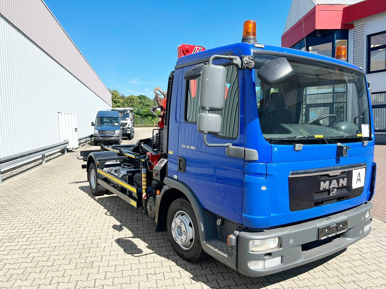 MAN TGL 12.180/210 4x2 BB TGL 12.180/210 4x2 BB, City-Abroller, Kran AMCO VEBA 807N2S līzingu MAN TGL 12.180/210 4x2 BB TGL 12.180/210 4x2 BB, City-Abroller, Kran AMCO VEBA 807N2S: foto 9
