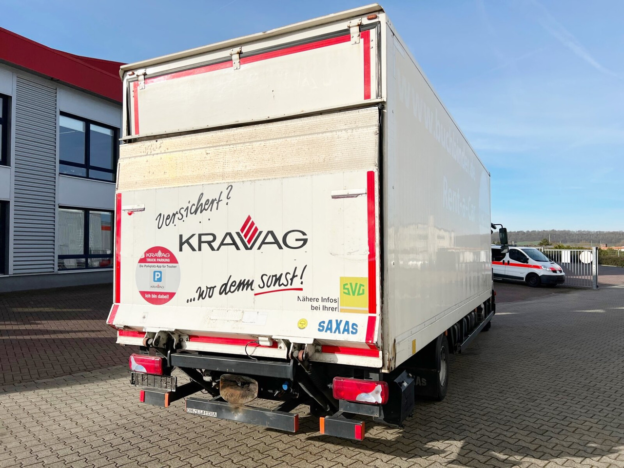 Kravas automašīna ar slēgto virsbūvi MAN TGL 12.220 4X2 BL TGL 12.220 4X2 BL mit Dhollandia LBW: foto 10