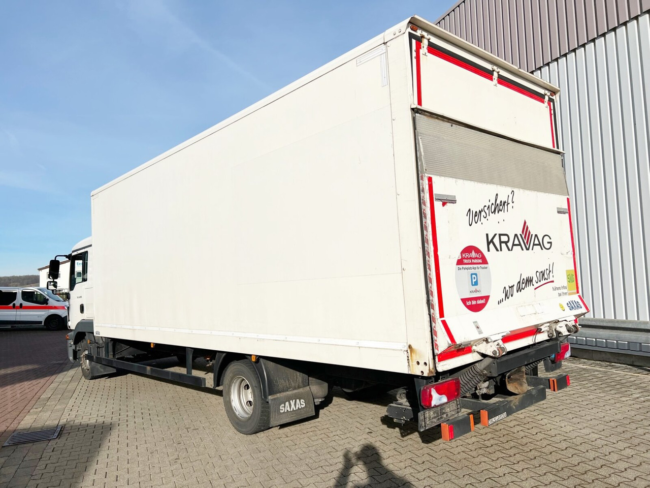 Kravas automašīna ar slēgto virsbūvi MAN TGL 12.220 4X2 BL TGL 12.220 4X2 BL mit Dhollandia LBW: foto 15