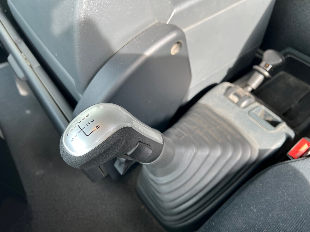 MAN TGS 26.360/400 6x2-4 BL TGS 26.360/400 6x2-4 BL, Lenk-/Lift, Kran Atlas AK 206.3E A5, Funk - Kravas auto ar manipulatoru, Bortu kravas automašīna/ Platforma: foto 5 MAN TGS 26.360/400 6x2-4 BL TGS 26.360/400 6x2-4 BL, Lenk-/Lift, Kran Atlas AK 206.3E A5, Funk - Kravas auto ar manipulatoru, Bortu kravas automašīna/ Platforma: foto 5