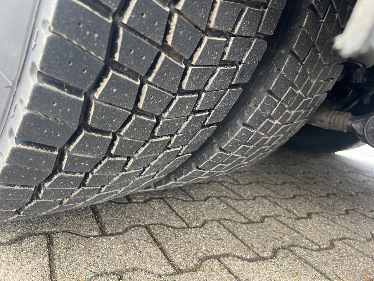 MAN TGS 26.400 6x2-4 LL TGS 26.400 6x2-4 LL, Navi, Lenk-/Liftachse, Heckkran Palfinger PK20001-K B, Funk - Kravas auto ar manipulatoru, Bortu kravas automašīna/ Platforma: foto 5 MAN TGS 26.400 6x2-4 LL TGS 26.400 6x2-4 LL, Navi, Lenk-/Liftachse, Heckkran Palfinger PK20001-K B, Funk - Kravas auto ar manipulatoru, Bortu kravas automašīna/ Platforma: foto 5