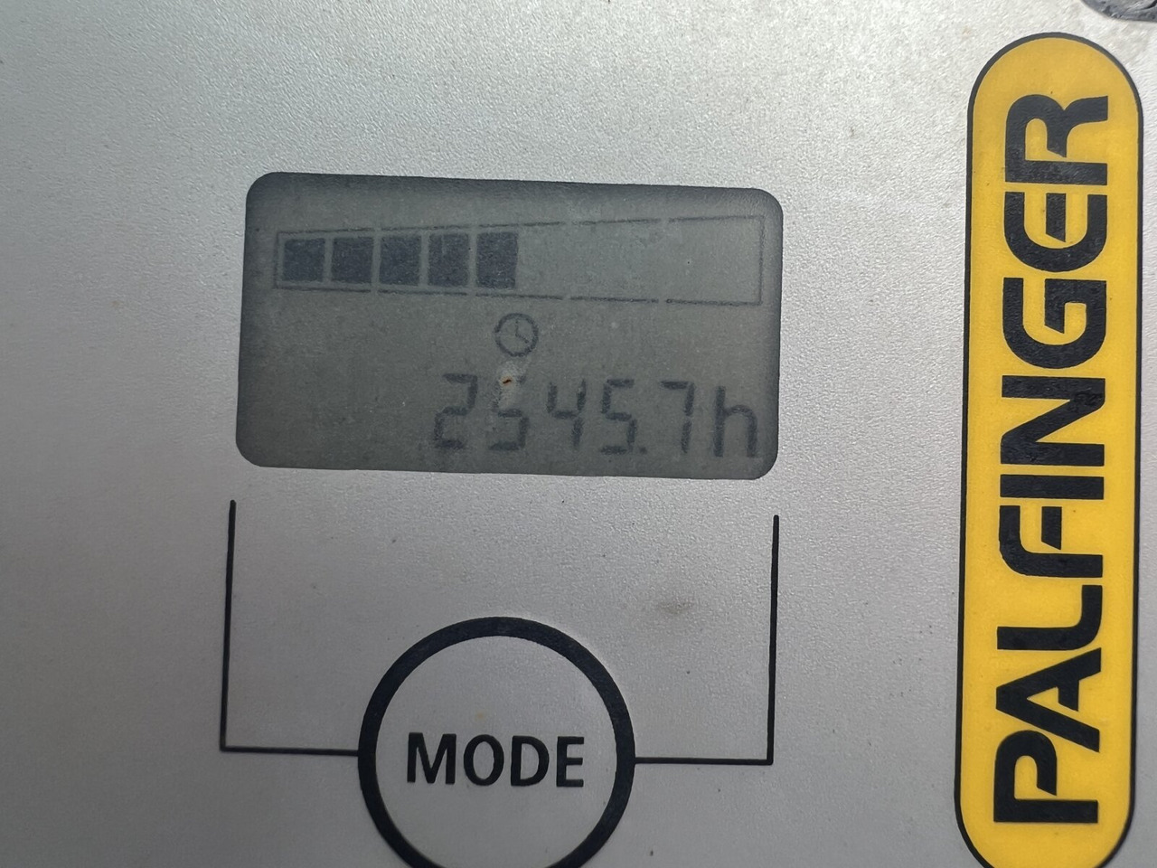 MAN TGS 26.400 6x2-4 LL TGS 26.400 6x2-4 LL, Navi, Lenk-/Liftachse, Heckkran Palfinger PK20001-K B, Funk - Kravas auto ar manipulatoru, Bortu kravas automašīna/ Platforma: foto 2 MAN TGS 26.400 6x2-4 LL TGS 26.400 6x2-4 LL, Navi, Lenk-/Liftachse, Heckkran Palfinger PK20001-K B, Funk - Kravas auto ar manipulatoru, Bortu kravas automašīna/ Platforma: foto 2