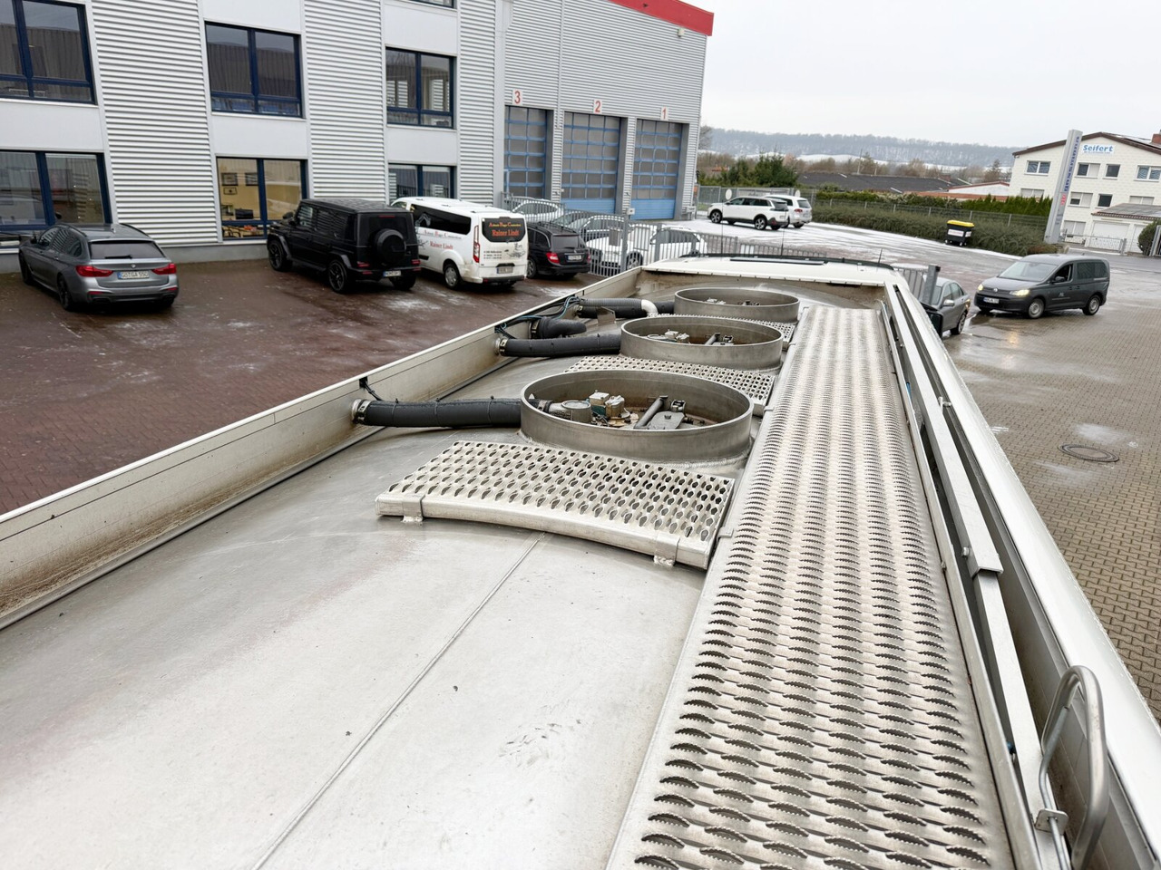 MAN TGS 26.440 6x2-4 BL TGS 26.440 6x2-4 BL, Lenk-/Liftachse, ADR, Esterer Tank ca. 20.340l, 3 Kammern - Autocisterna: foto 3 MAN TGS 26.440 6x2-4 BL TGS 26.440 6x2-4 BL, Lenk-/Liftachse, ADR, Esterer Tank ca. 20.340l, 3 Kammern - Autocisterna: foto 3