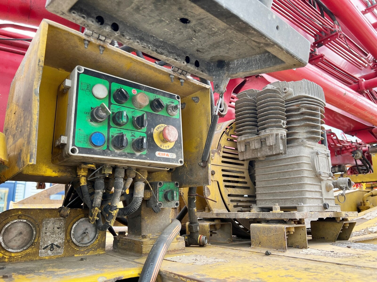 MAN TGS 33.440 6X4 BB TGS 33.440 6X4 BB, Betonpumpe CIFA K31L XZ, 31m Mast - Betona sūknis: foto 4 MAN TGS 33.440 6X4 BB TGS 33.440 6X4 BB, Betonpumpe CIFA K31L XZ, 31m Mast - Betona sūknis: foto 4