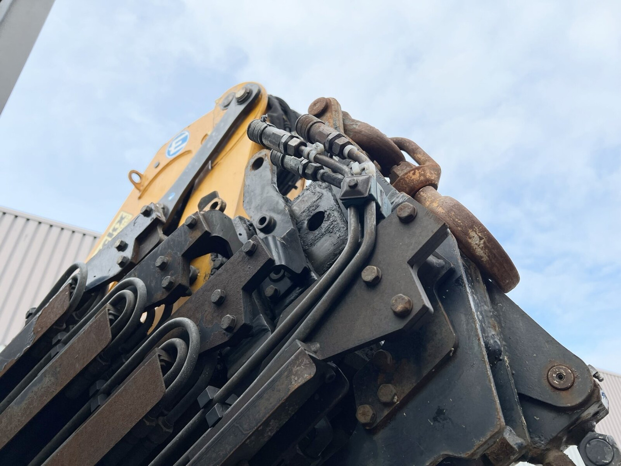 MAN TGS 33.440 6X4 BL TGS 33.440 6X4 BL mit Kran Effer 165-3S, Funk - Pacēlājs ar āķi, Kravas auto ar manipulatoru: foto 5 MAN TGS 33.440 6X4 BL TGS 33.440 6X4 BL mit Kran Effer 165-3S, Funk - Pacēlājs ar āķi, Kravas auto ar manipulatoru: foto 5