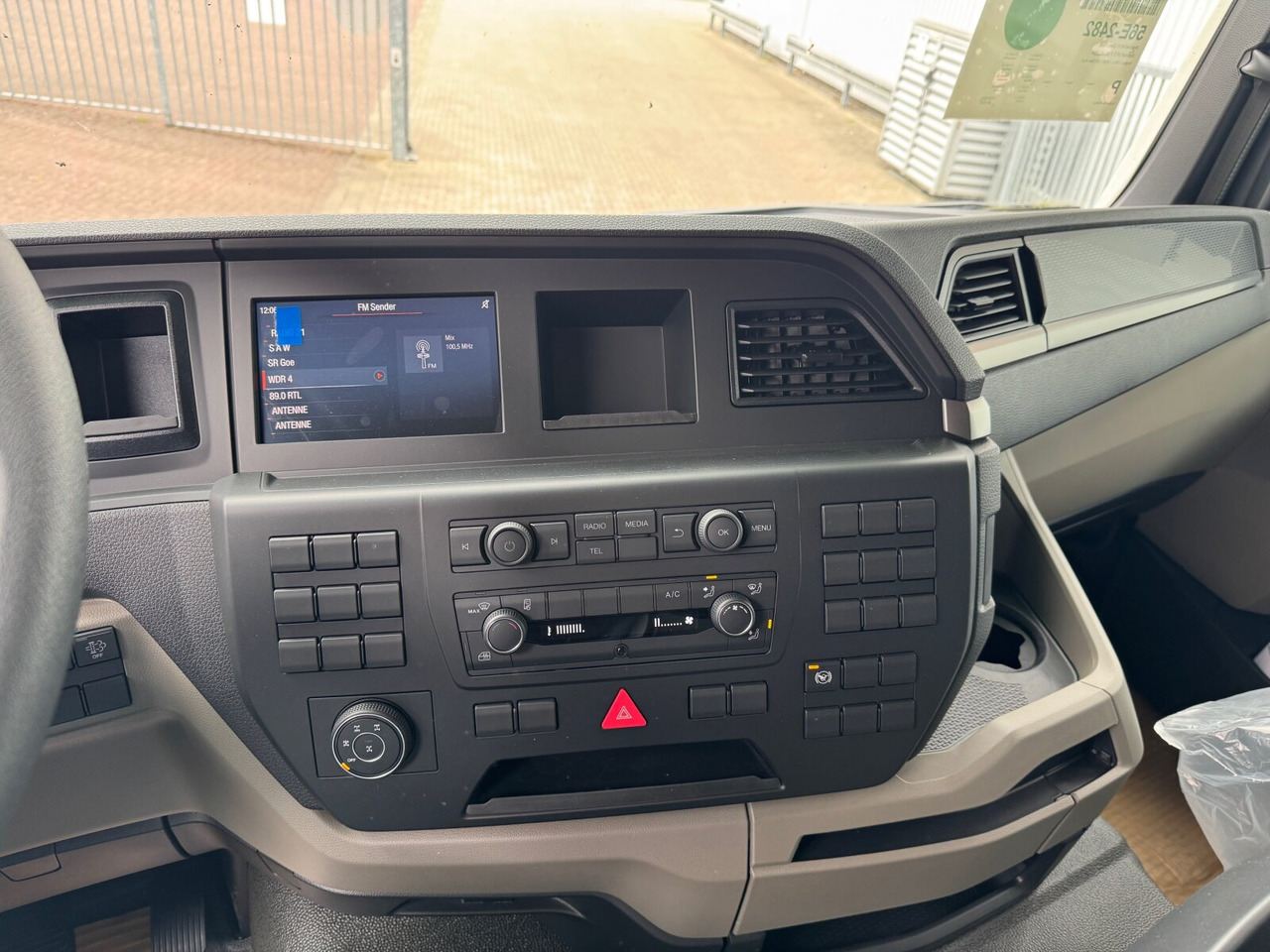 Jaunā Pacēlājs ar āķi MAN TGS 33.480 6x6 BB CH TGS 33.480 6x6 BB CH, Hohe Bauart, Nebenantrieb: foto 6